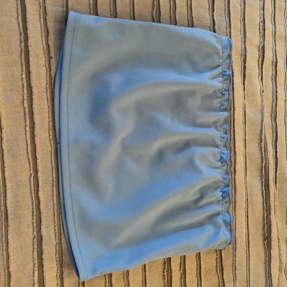 Strapless light blue tube top
